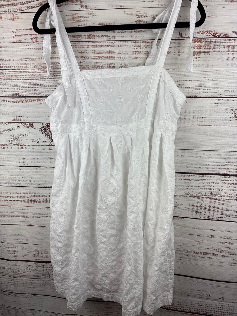 Womens Old Navy White Eyelet Embroidered Mini Sundress Strap Cottagecore Boho M
